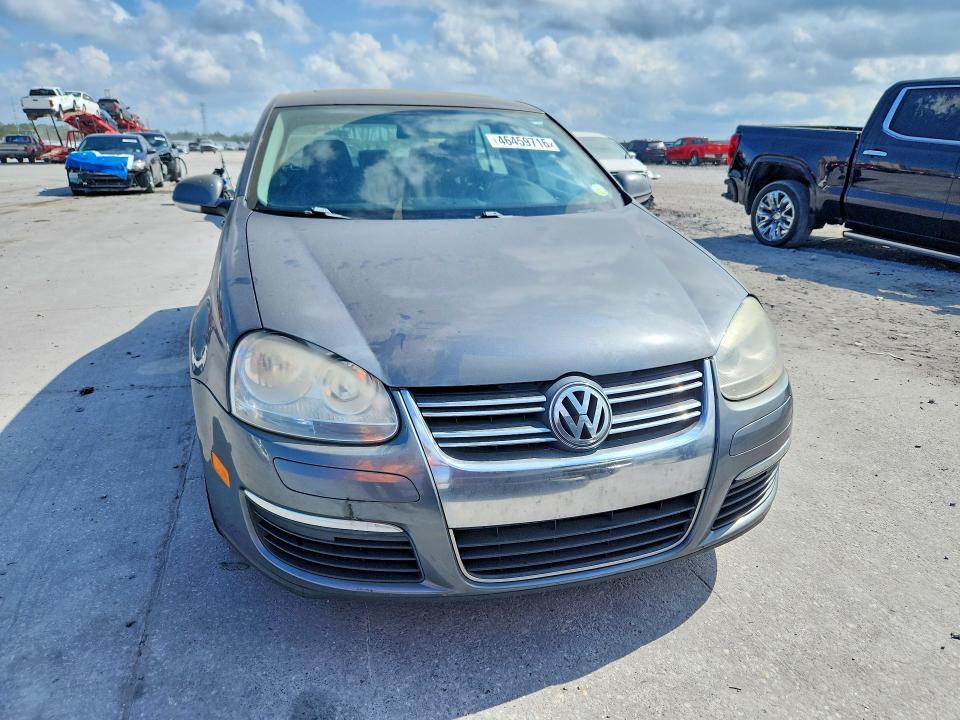 2010 Volkswagen Jetta მანქანა იყიდება აუქციონზე, vin: 3VWRX7AJ5AM039570, აუქციონის ნომერი: 46459716