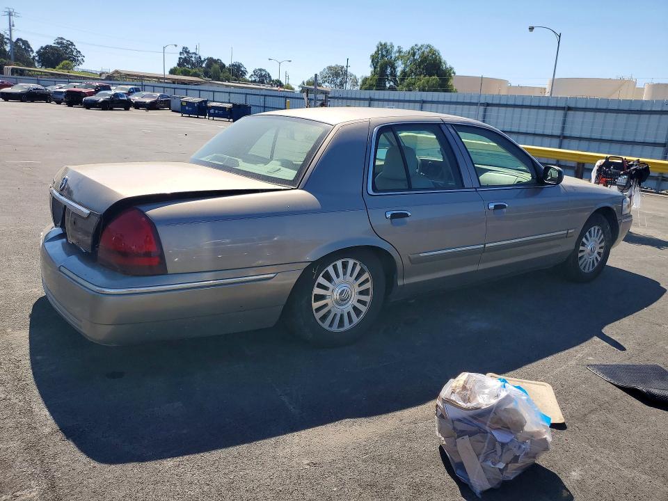 2006 Mercury Grand Marquis მანქანა იყიდება აუქციონზე, vin: 2MEFM75W96X619323, აუქციონის ნომერი: 46951376