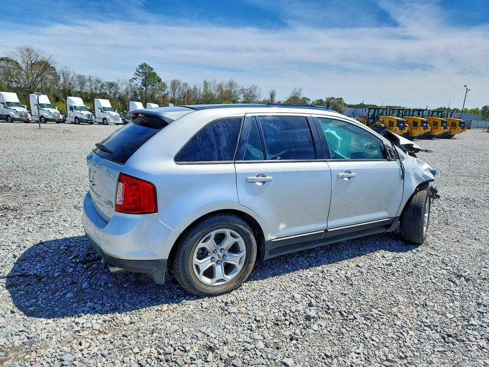 46347766 :رقم المزاد ، 2FMDK3J9XDBC15606 vin ، 2013 Ford Edge مزاد بيع