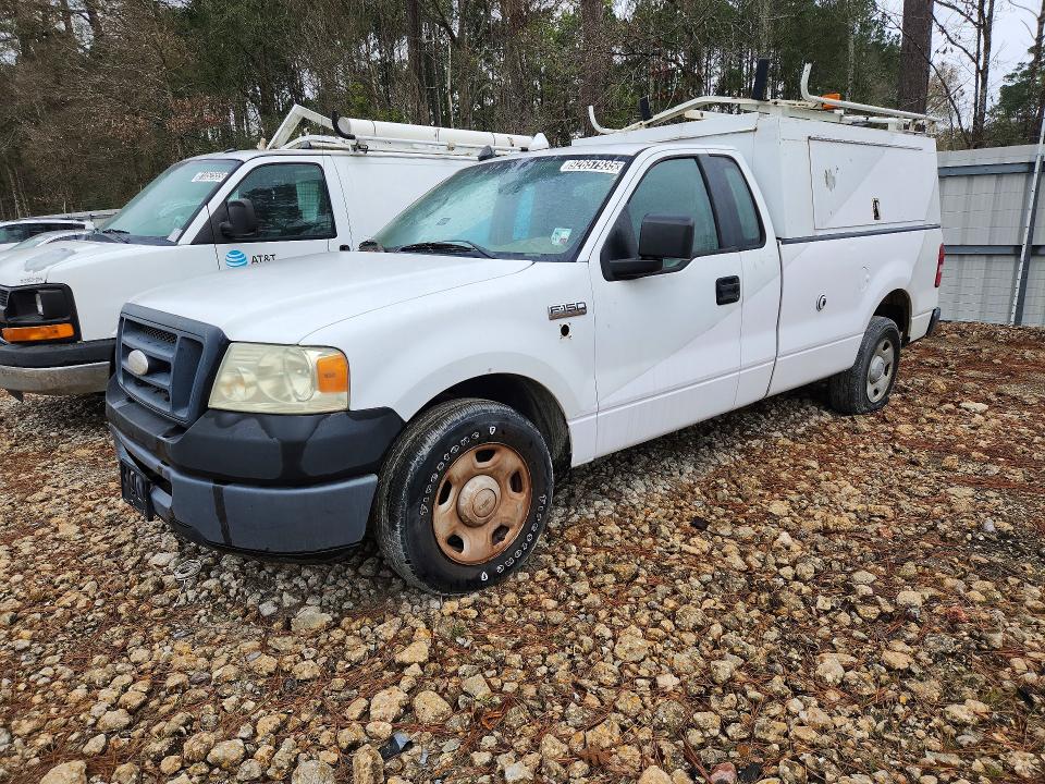 92657935 :رقم المزاد ، 1FTRF12208KC52468 vin ، 2008 Ford F150 مزاد بيع