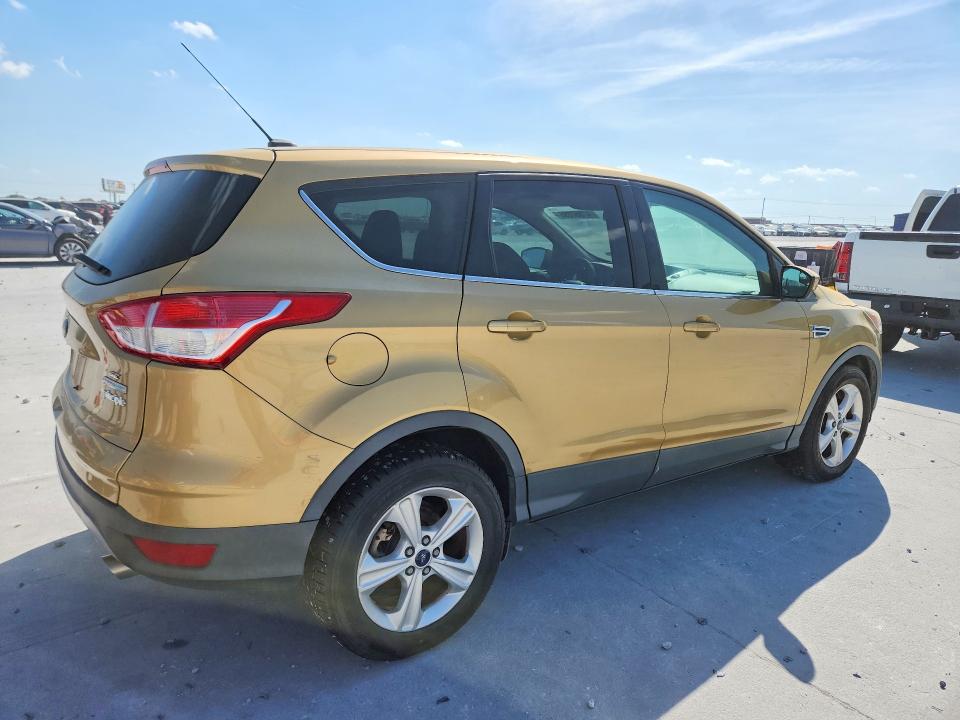 2015 Ford Escape მანქანა იყიდება აუქციონზე, vin: 1FMCU0G94FUA93320, აუქციონის ნომერი: 47867896