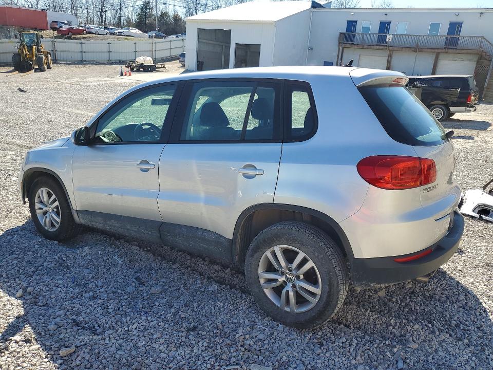 45703946 :رقم المزاد ، WVGAV7AX8DW541676 vin ، 2013 Volkswagen Tiguan مزاد بيع