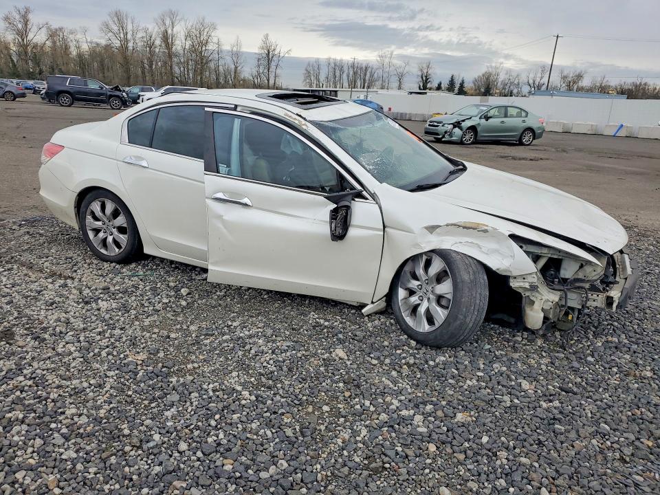2010 Honda Accord მანქანა იყიდება აუქციონზე, vin: 1HGCP3F87AA017012, აუქციონის ნომერი: 46548286