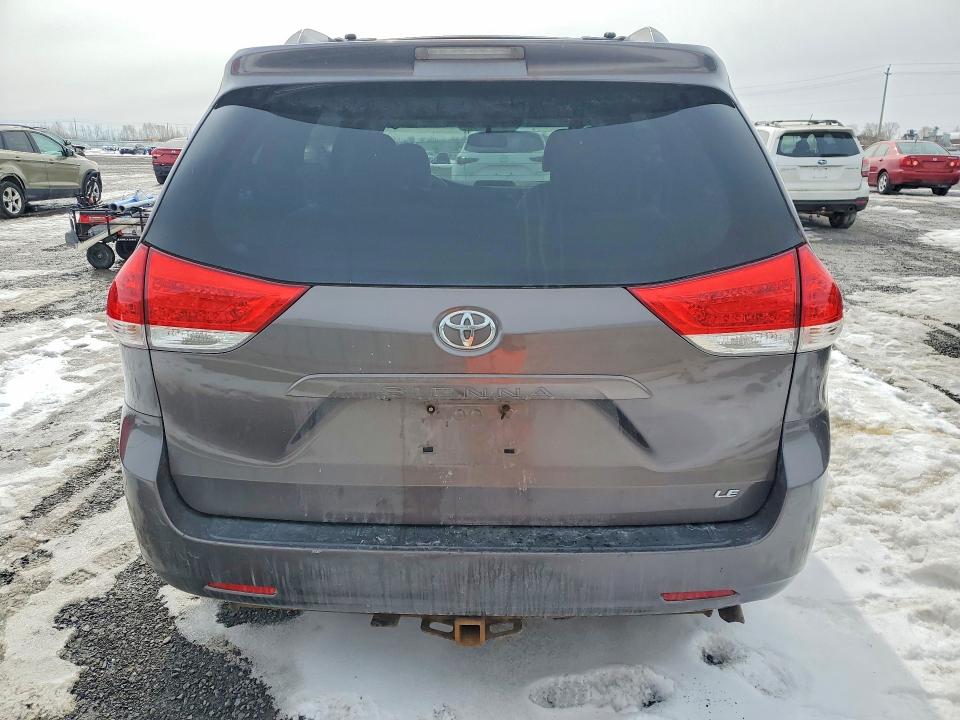2012 Toyota Sienna მანქანა იყიდება აუქციონზე, vin: 5TDKK3DC4CS267359, აუქციონის ნომერი: 46905766