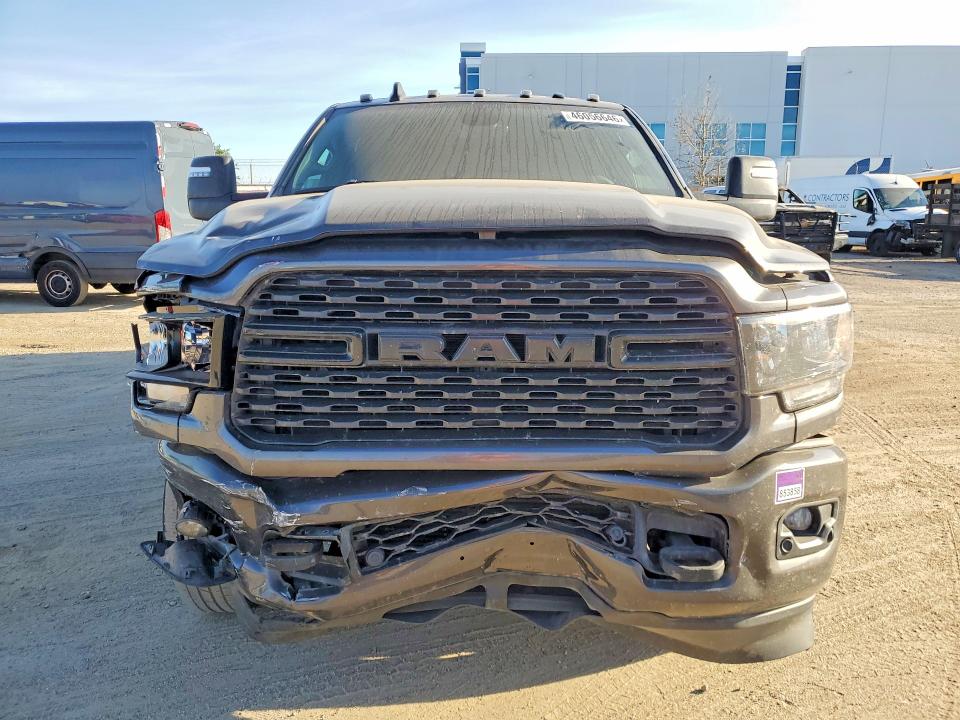 46056646 :رقم المزاد ، 3C63RRHL9RG295492 vin ، 2024 Ram 3500bghorn مزاد بيع
