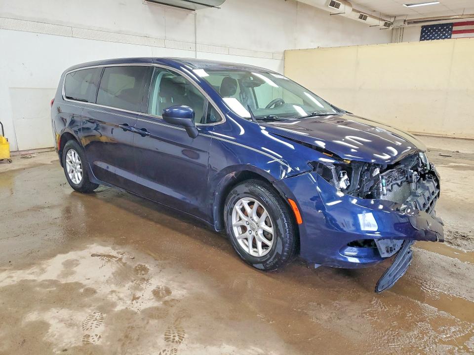46616846 :رقم المزاد ، 2C4RC1DGXHR578555 vin ، 2017 Chrysler Pacifica مزاد بيع