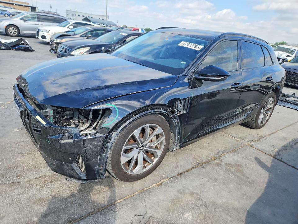 47497906 :رقم المزاد ، WA1AAAGE6MB003157 vin ، 2021 Audi E-tron مزاد بيع