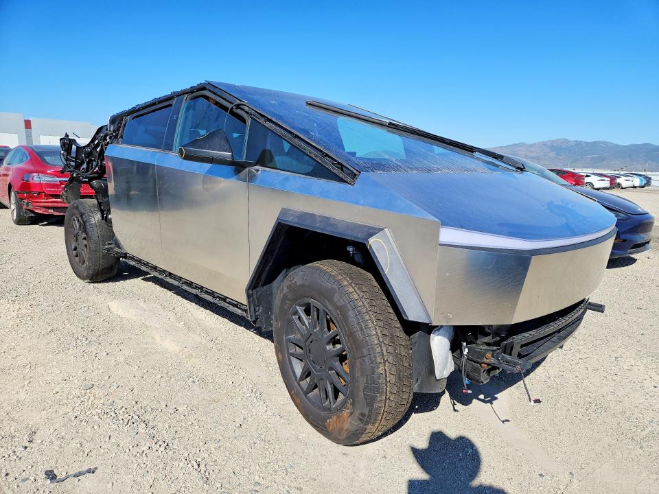 2024 Tesla Cybertruck მანქანა იყიდება აუქციონზე, vin: 7G2CEHED4RA056640, აუქციონის ნომერი: 46029106