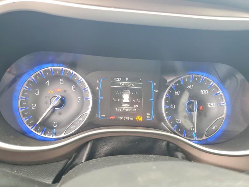 45463046 :رقم المزاد ، 2C4RC1BG4HR670635 vin ، 2017 Chrysler Pacifica مزاد بيع