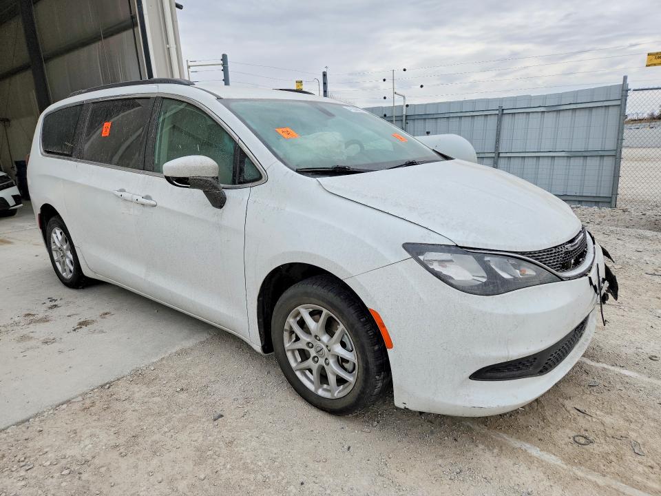 2021 Chrysler Voyager მანქანა იყიდება აუქციონზე, vin: 2C4RC1DG3MR551806, აუქციონის ნომერი: 47266886