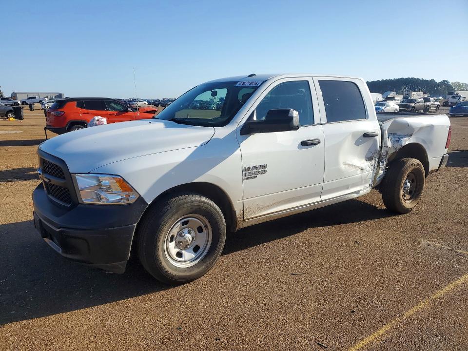 47031006 :رقم المزاد ، 3C6RR6KGXPG656374 vin ، 2023 Ram 1500 Classic مزاد بيع