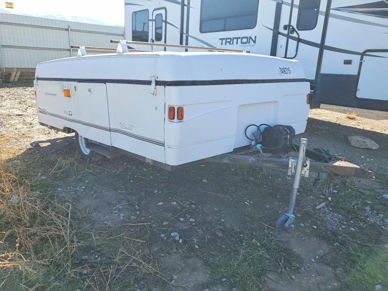 78490315 :رقم المزاد ، 4CP689F1617204853 vin ، 2001 Fleetwood Trailer مزاد بيع