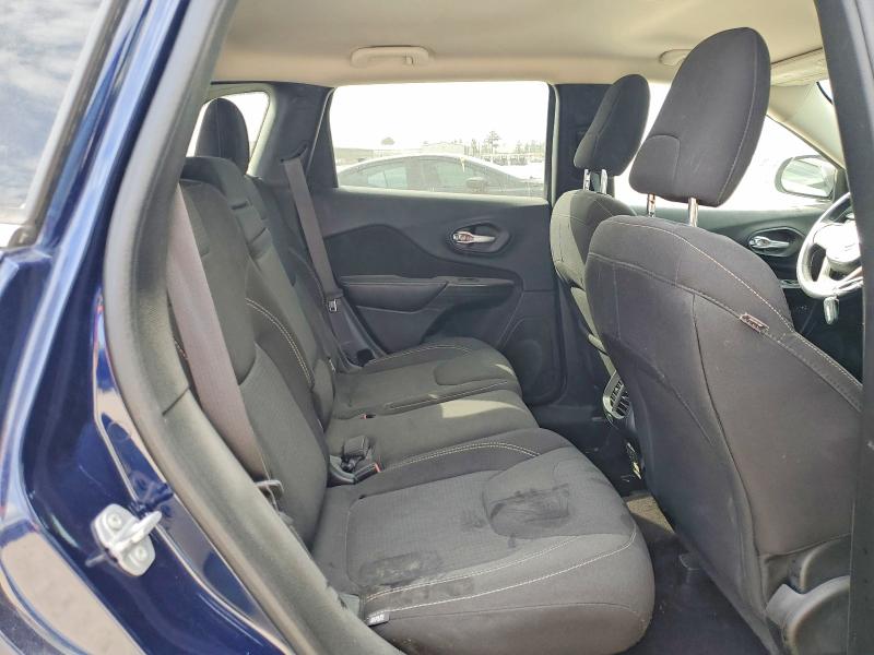 79224665 :رقم المزاد ، 1C4PJLCB5GW302479 vin ، 2016 Jeep Cherokee مزاد بيع
