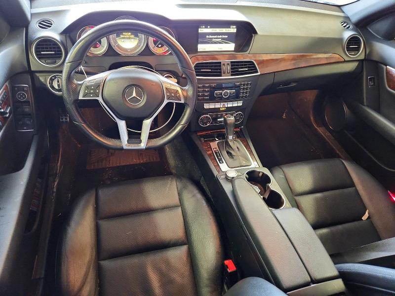 46651486 :رقم المزاد ، WDDGF8BBXCR199445 vin ، 2012 Mercedes-benz C مزاد بيع