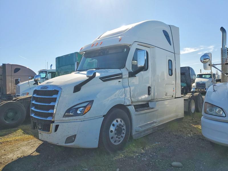 78333685 :رقم المزاد ، 3AKJHHDR8NSND1532 vin ، 2022 Freigliner Cascadia 126 مزاد بيع