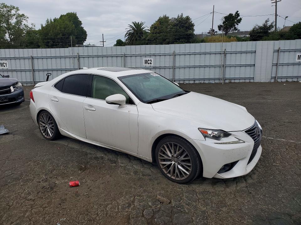 48279246 :رقم المزاد ، JTHBA1D24G5036857 vin ، 2016 Lexus Is 200t مزاد بيع