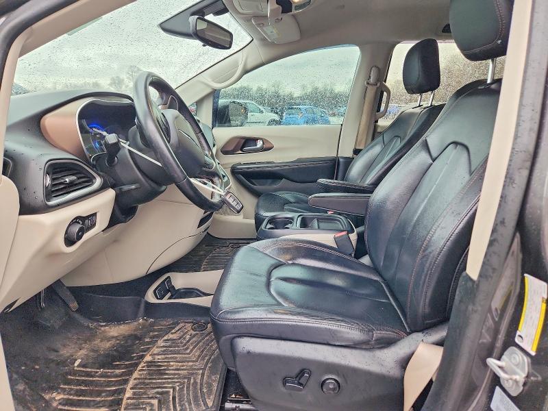 46396646 :رقم المزاد ، 2C4RC1BG9HR744793 vin ، 2017 Chrysler Pacifica مزاد بيع