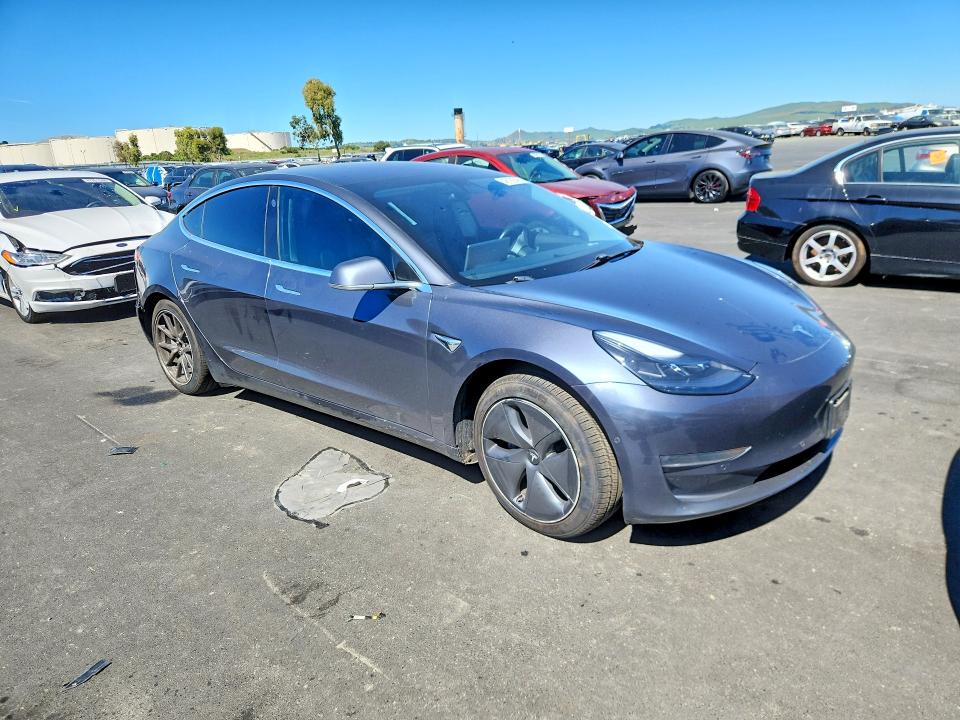 Продаж на аукціоні авто 2018 Tesla Model 3, vin: 5YJ3E1EB0JF128658, номер лоту: 46168466