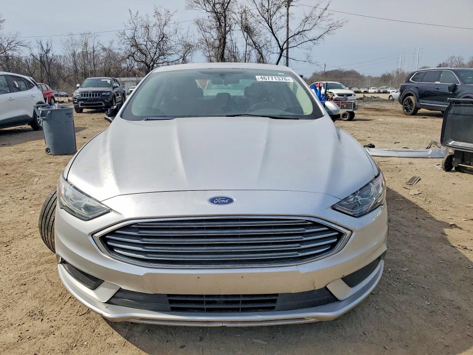 46771376 :رقم المزاد ، 3FA6P0LU3HR285363 vin ، 2017 Ford Fusion مزاد بيع