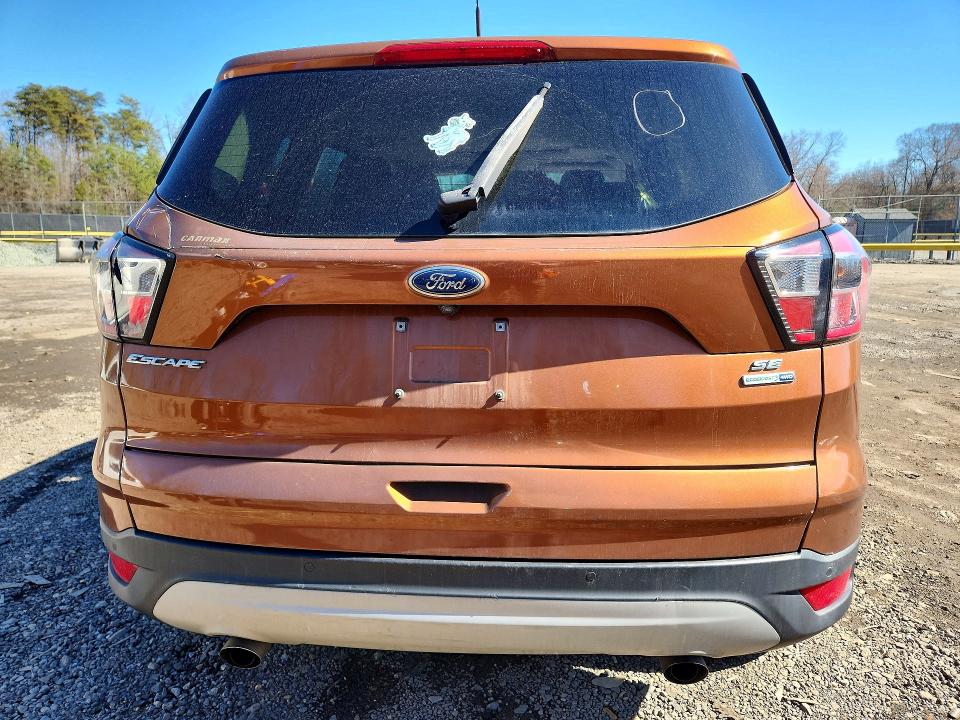 77567605 :رقم المزاد ، 1FMCU9G91HUC06129 vin ، 2017 Ford Escape مزاد بيع