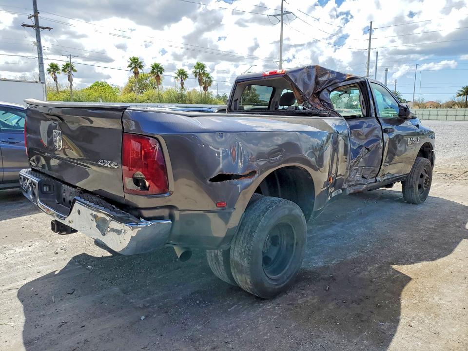 79454435 :رقم المزاد ، 3C63RRGL3JG383735 vin ، 2018 Ram 3500 مزاد بيع