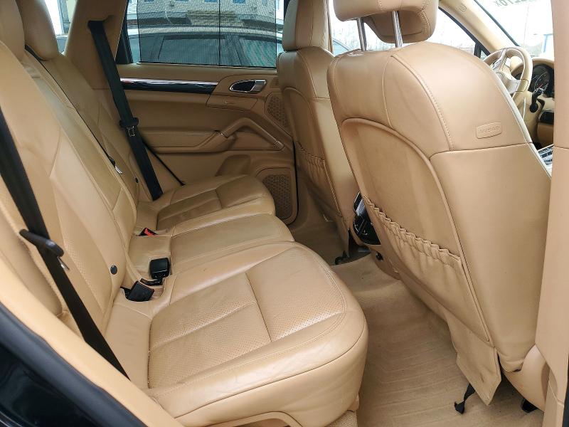 47032276 :رقم المزاد ، WP1AA2A22DLA03496 vin ، 2013 Porsche Cayenne مزاد بيع