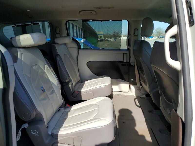 46941086 :رقم المزاد ، 2C4RC1BG7HR720458 vin ، 2017 Chrysler Pacifica مزاد بيع