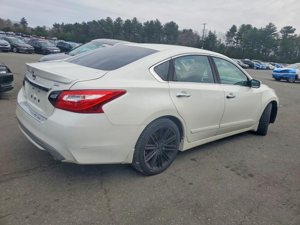 Aukcja sprzedaży 2016 Nissan Altima, vin: 1N4AL3AP3GC270332, numer aukcji: 46262256