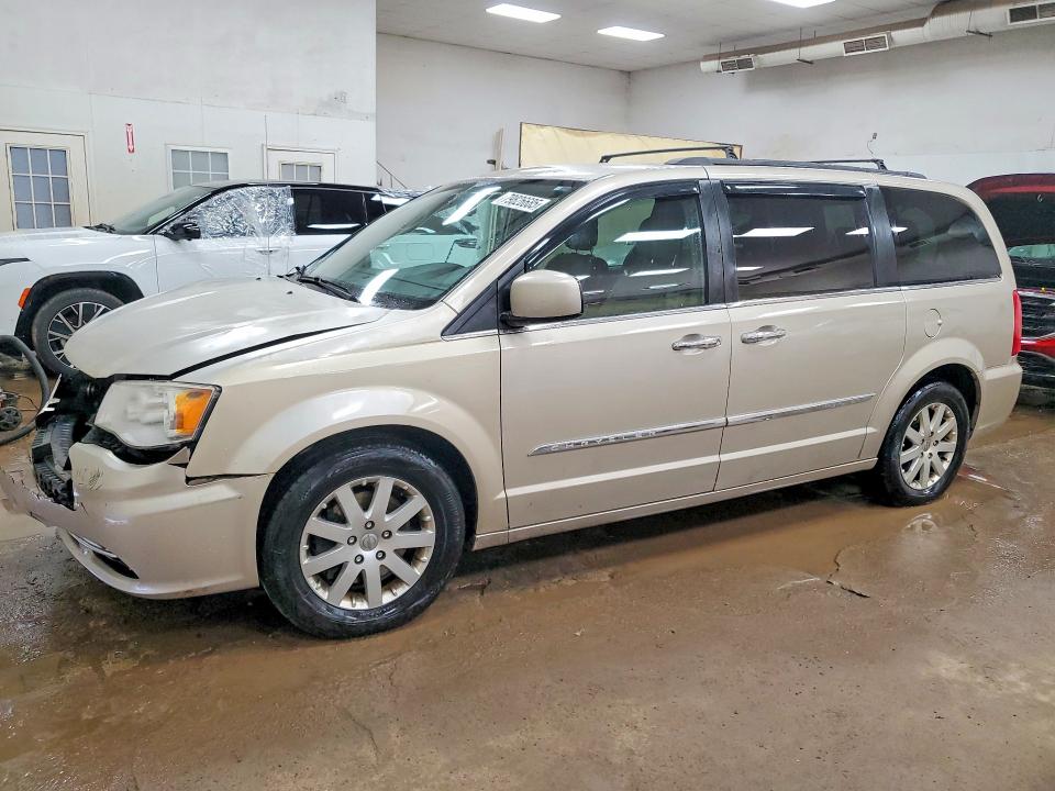 2016 Chrysler Town & Country მანქანა იყიდება აუქციონზე, vin: 2C4RC1BG6GR269358, აუქციონის ნომერი: 79826685