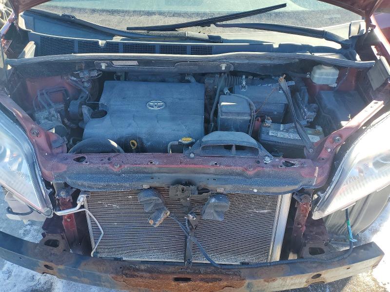 79215955 :رقم المزاد ، 5TDKK3DC3BS119010 vin ، 2011 Toyota Sienna مزاد بيع