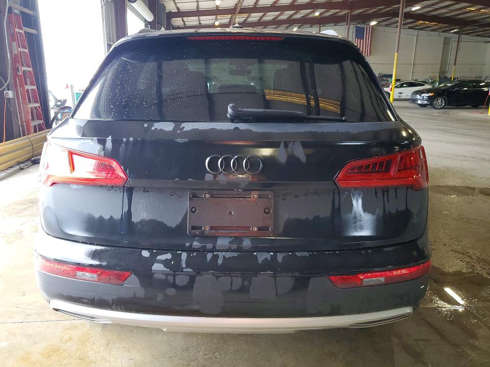 2018 Audi Q5 მანქანა იყიდება აუქციონზე, vin: WA1BNAFY3J2137754, აუქციონის ნომერი: 45582586