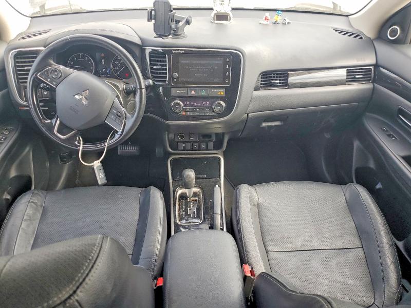 Продажа на аукционе авто 2018 Mitsubishi Outlander, vin: JA4AD3A3XJZ013655, номер лота: 47805926