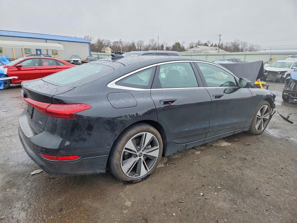 45811626 :رقم المزاد ، WAU2DAGH6SA025087 vin ، 2025 Audi A6 E-tron مزاد بيع