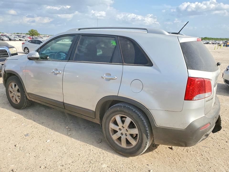 2013 Kia Sorento მანქანა იყიდება აუქციონზე, vin: 5XYKT4A22DG389716, აუქციონის ნომერი: 46038576