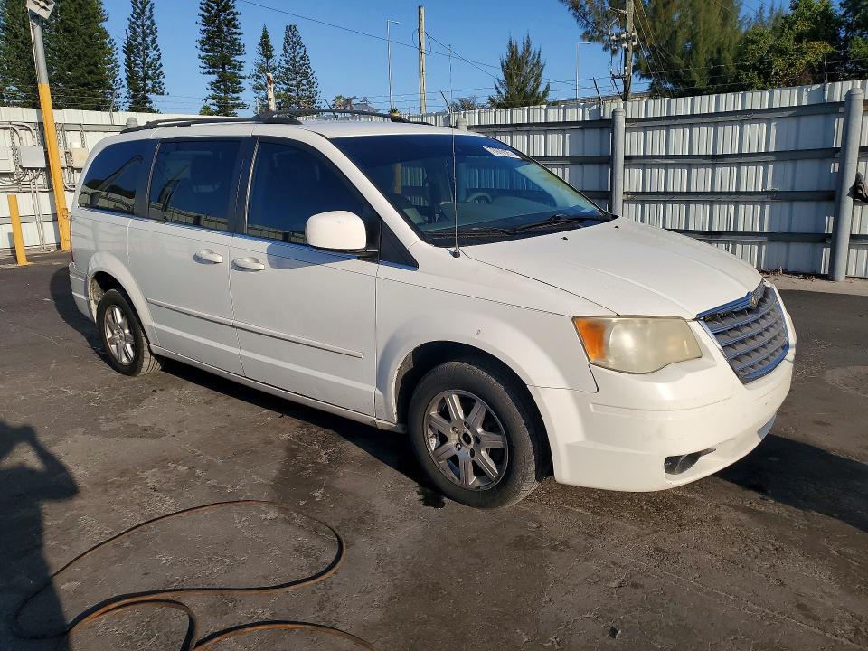 Продажа на аукционе авто 2008 Chrysler Town & Country, vin: 2A8HR54PX8R621396, номер лота: 79979125