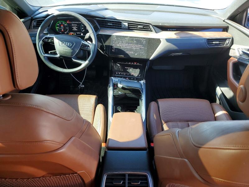46029156 :رقم المزاد ، WA1VAAGE5KB012480 vin ، 2019 Audi E-tron مزاد بيع
