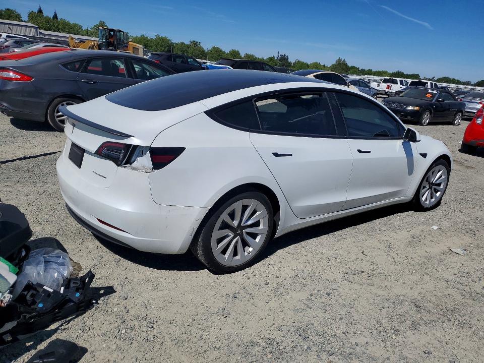 2022 Tesla Model 3 მანქანა იყიდება აუქციონზე, vin: 5YJ3E1EB5NF171365, აუქციონის ნომერი: 47084066
