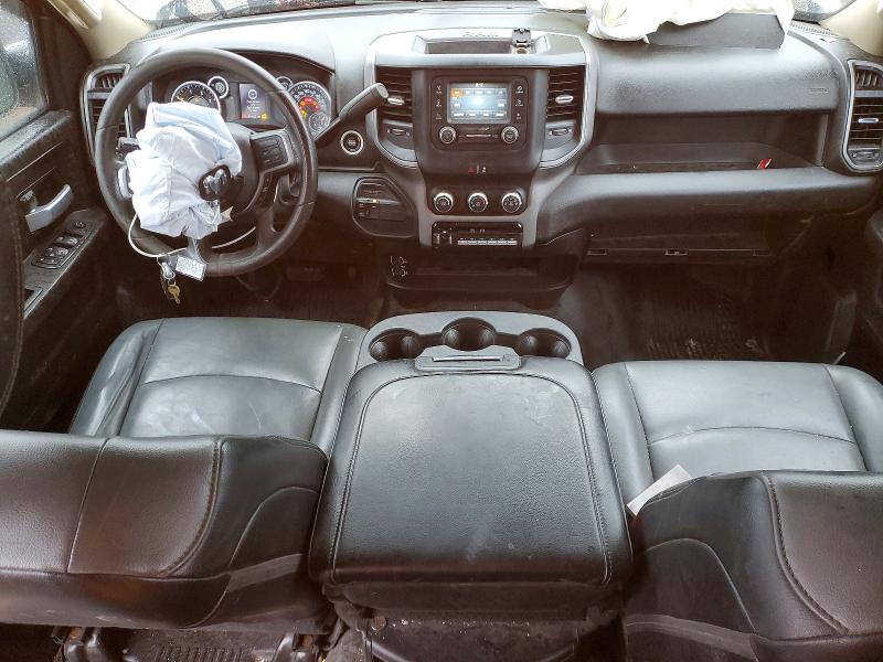 79347135 :رقم المزاد ، 3C6UR5CL3KG570381 vin ، 2019 Ram 2500 مزاد بيع