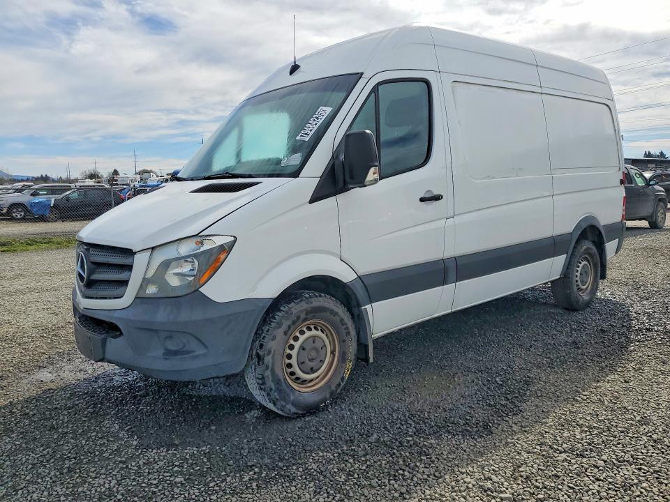 59712756 :رقم المزاد ، WD3PE7CD4HP529231 vin ، 2017 Mercedes-benz Sprinter مزاد بيع