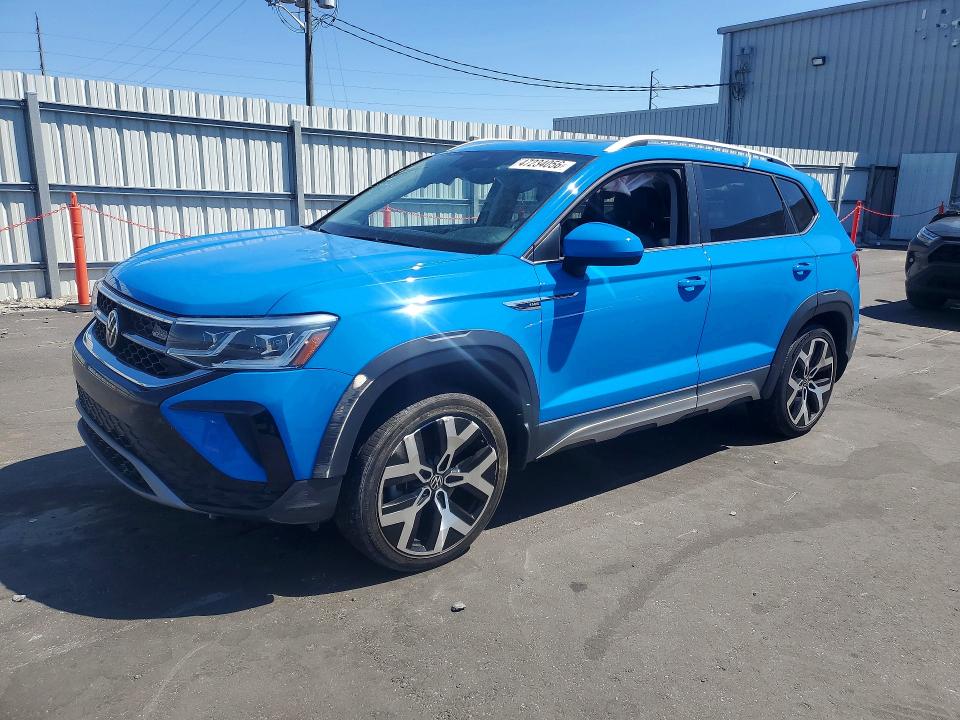 Продаж на аукціоні авто 2022 Volkswagen Taos, vin: 3VV2X7B24NM009818, номер лоту: 47234056