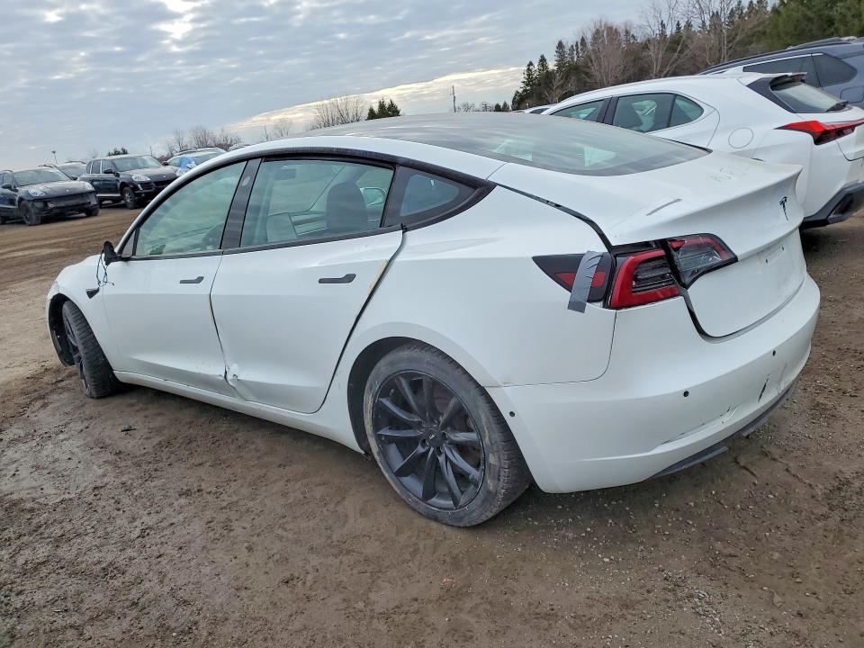 47658976 :رقم المزاد ، 5YJ3E1EA7NF165400 vin ، 2022 Tesla Model 3 مزاد بيع