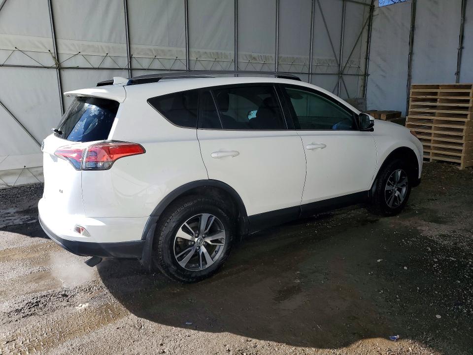 Продажа на аукционе авто 2018 Toyota Rav4, vin: 2T3ZFREV2JW425408, номер лота: 79758305