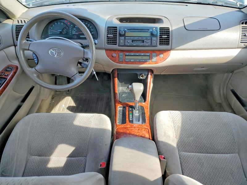 47936926 :رقم المزاد ، JTDBF30K620044680 vin ، 2002 Toyota Camry مزاد بيع