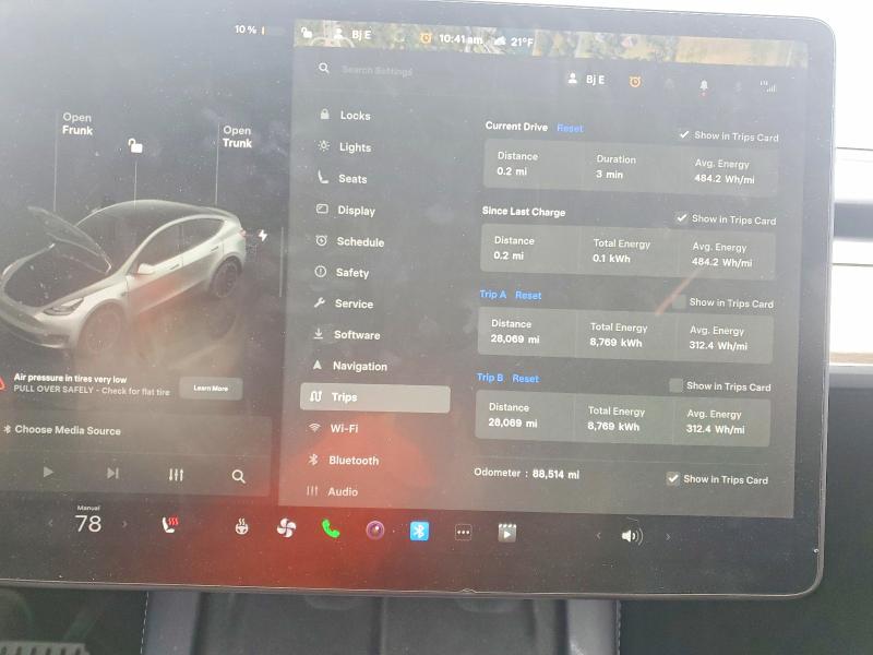 45819046 :رقم المزاد ، 7SAYGDEF2NF398648 vin ، 2022 Tesla Model Y مزاد بيع