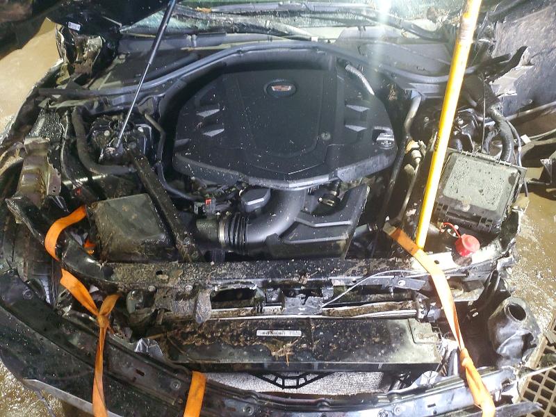 45632236 :رقم المزاد ، 1G6KD5RSXJU155165 vin ، 2018 Cadillac Ct6 مزاد بيع