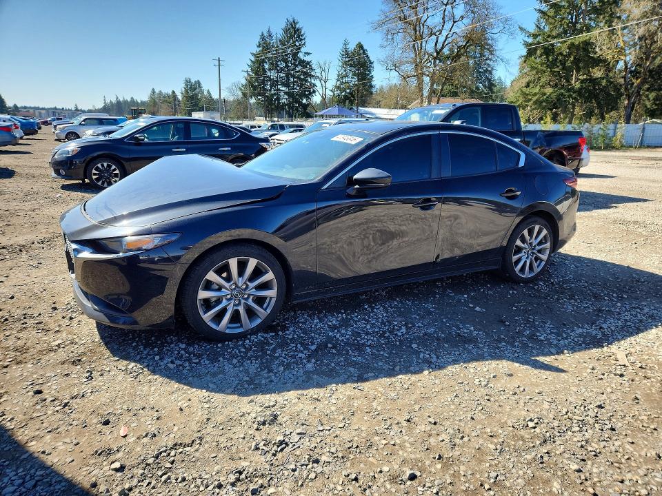 47946846 :رقم المزاد ، 3MZBPBCM0LM133063 vin ، 2020 Mazda 3 مزاد بيع