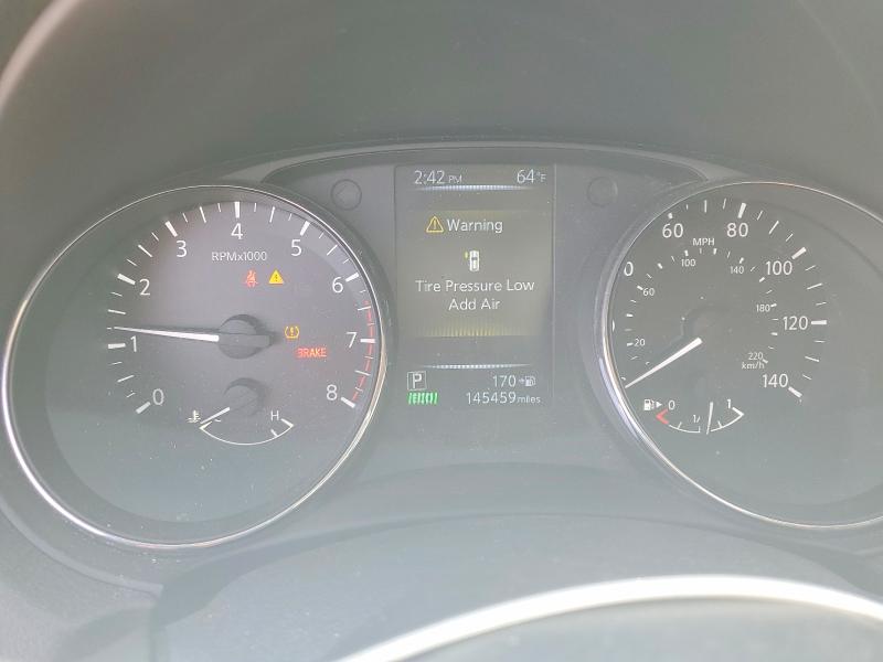 47395136 :رقم المزاد ، 5N1AT2MV6HC886537 vin ، 2017 Nissan Rogue مزاد بيع