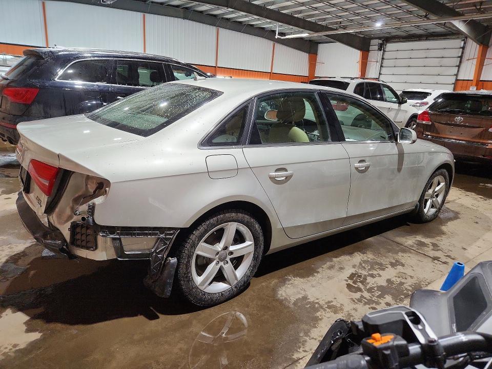 2013 Audi A4 მანქანა იყიდება აუქციონზე, vin: WAUFFCFL5DN030130, აუქციონის ნომერი: 46319046
