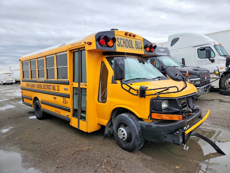 42047496 :رقم المزاد ، 1GB6G5BG1E1207175 vin ، 2014 Chevrolet Express G4500 مزاد بيع