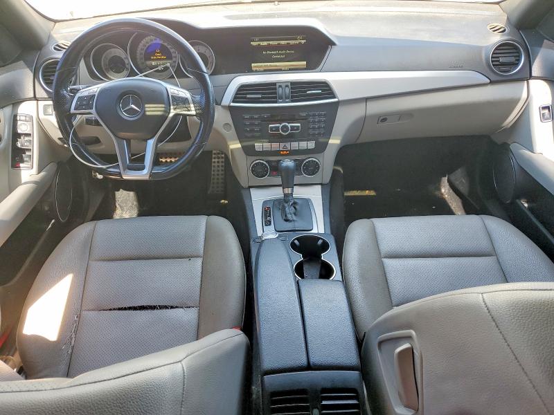 2014 Mercedes-benz C მანქანა იყიდება აუქციონზე, vin: WDDGF4HB2EG222330, აუქციონის ნომერი: 46032746